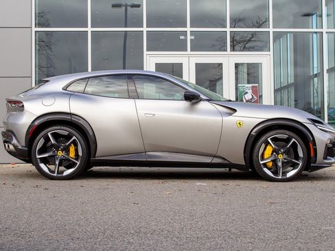 Used 2025 Ferrari Purosangue Base image 4