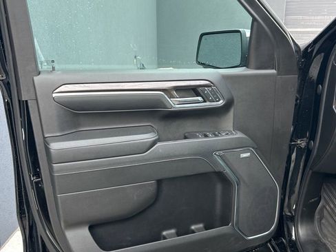Used 2024 Chevrolet Silverado 1500 LTZ AWD/4WD image 6