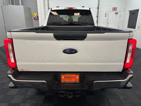 Used 2024 Ford F250 XLT AWD/4WD image 8
