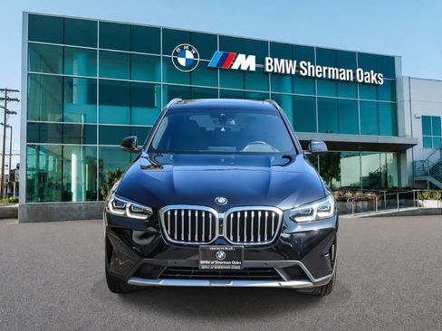 Used 2024 BMW X3 sDrive30i w/ Convenience Package RWD image 2