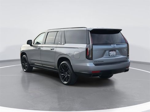 Certified 2023 Cadillac Escalade ESV Sport w/ LPO, ONYX Package image 5