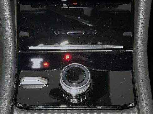 New 2025 Jeep Grand Cherokee L Limited image 11