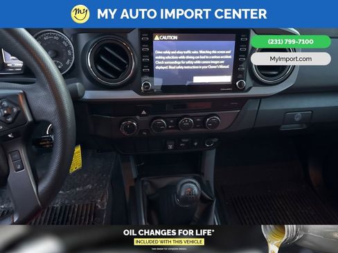 Used 2022 Toyota Tacoma TRD Off-Road image 10