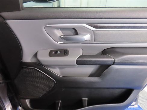 Used 2021 RAM 1500 Big Horn image 31