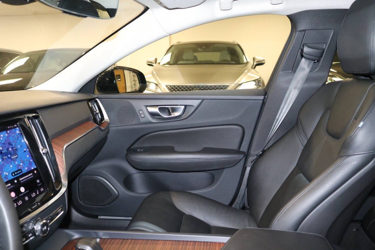 Used 2024 Volvo S60 B5 Plus FWD image 78