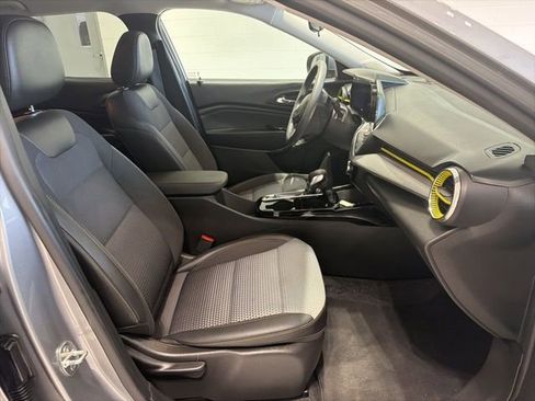 Certified 2024 Chevrolet Trax LT image 11