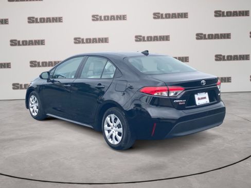 Used 2023 Toyota Corolla LE FWD image 3