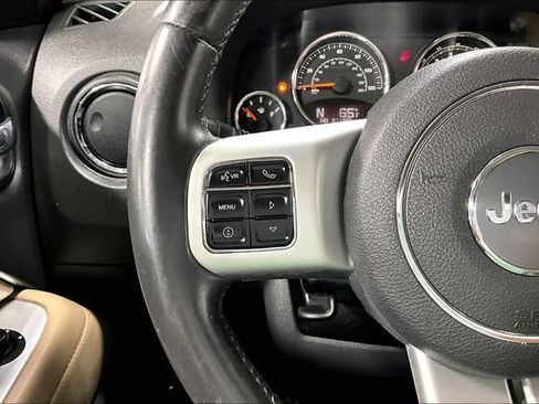 Used 2014 Jeep Compass Limited w/ Sun/Sound Group FWD image 12