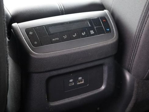 Certified 2025 Nissan Pathfinder SV FWD image 23