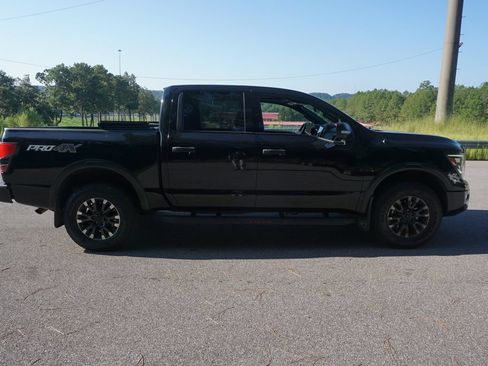 Used 2021 Nissan Titan PRO-4X w/ Pro-4x Convenience Package AWD/4WD image 24