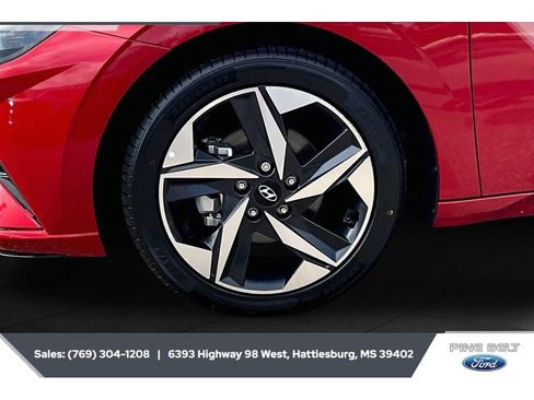 Used 2023 Hyundai Elantra SEL w/ Convenience Package FWD image 7