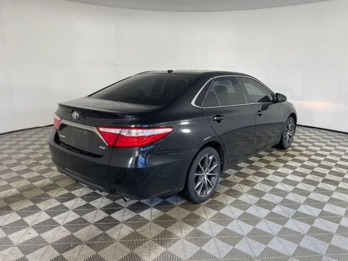 Used 2016 Toyota Camry XSE w/ Moonroof Package image 16