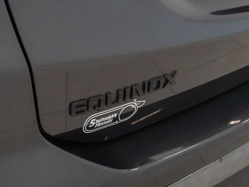 Used 2023 Chevrolet Equinox RS FWD image 10
