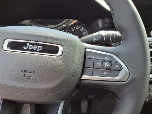 New 2026 Jeep Compass Latitude image 10