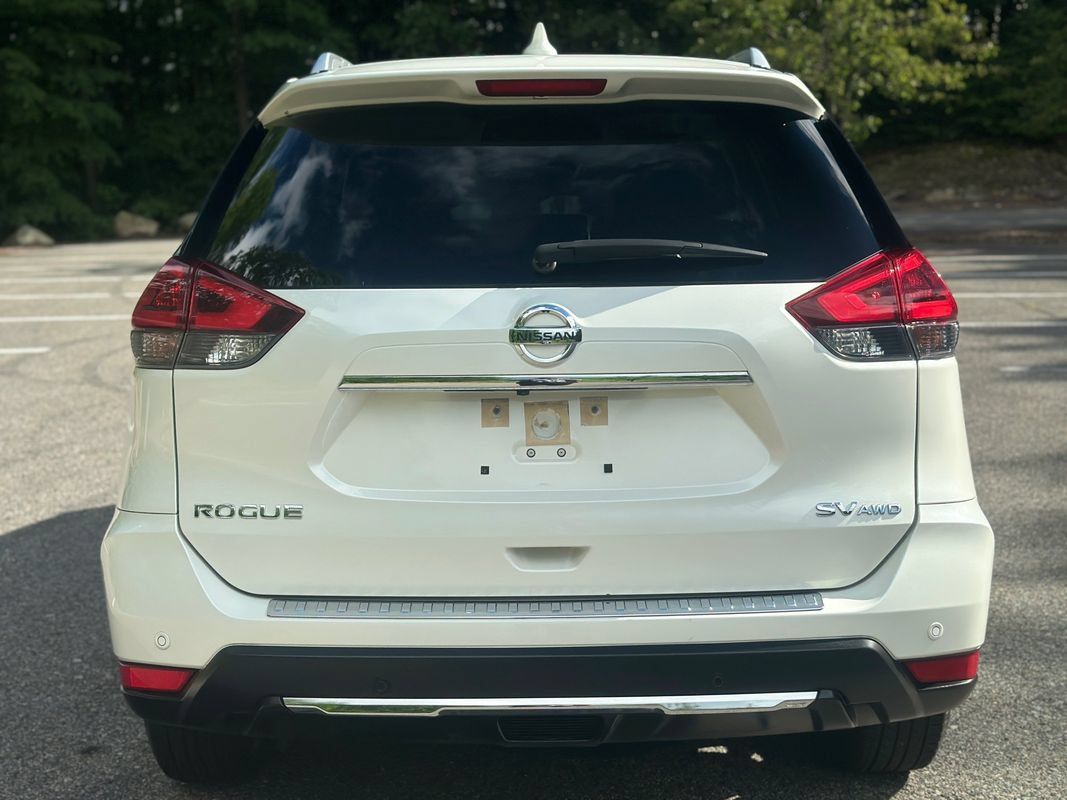 Used 2020 Nissan Rogue SV AWD/4WD image 6