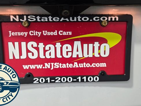 Used 2023 Ford Edge SEL image 28