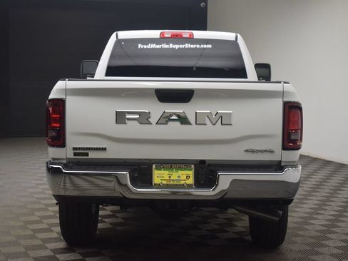 New 2026 RAM 2500 Big Horn AWD/4WD image 13