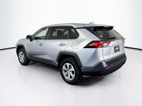 Used 2025 Toyota RAV4 LE AWD/4WD image 5