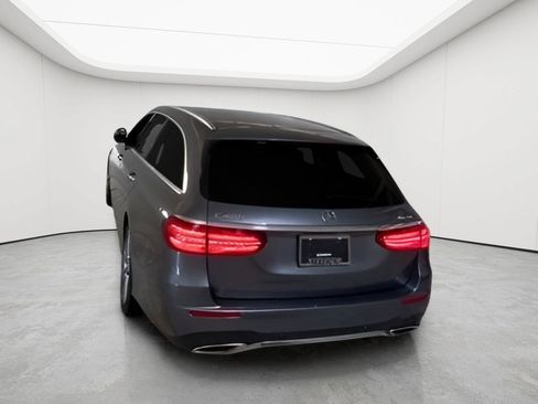 Used 2017 Mercedes-Benz E 400 4MATIC Wagon image 11