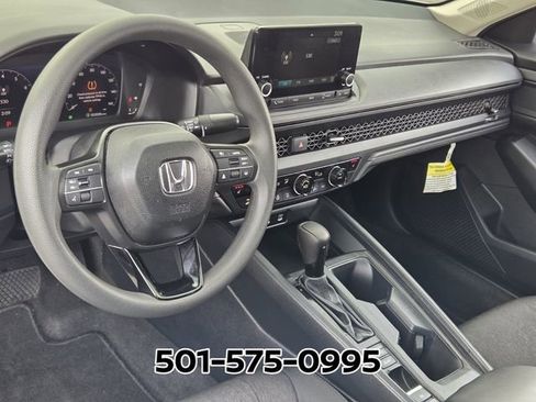 Used 2025 Honda Accord SE image 11