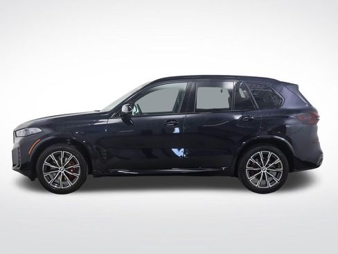 New 2026 BMW X5 xDrive40i w/ M Sport Package AWD/4WD image 2
