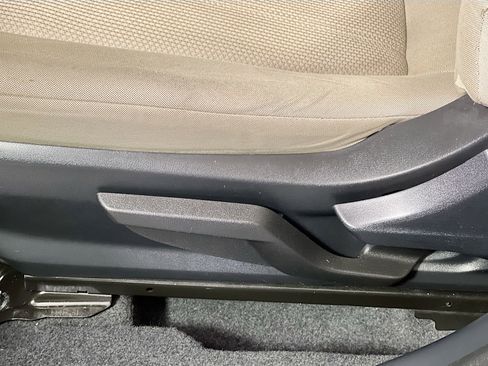 Used 2017 Subaru Impreza 2.0i Premium image 15