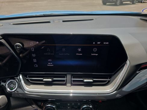 Used 2024 Chevrolet Trax RS w/ Driver Confidence Package FWD image 21
