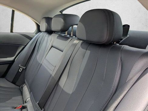 Used 2025 Mercedes-Benz E 350 Sedan image 15