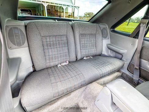Used 1988 Ford Mustang GT image 28