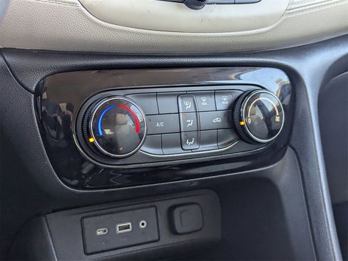 Used 2021 Buick Encore GX Preferred w/ Sport Touring Package image 25