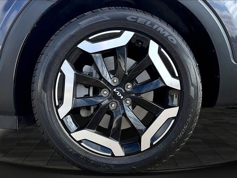 Used 2025 Kia Telluride S FWD image 36