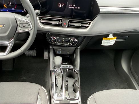 New 2026 Chevrolet TrailBlazer LT w/ Convenience Package FWD image 11