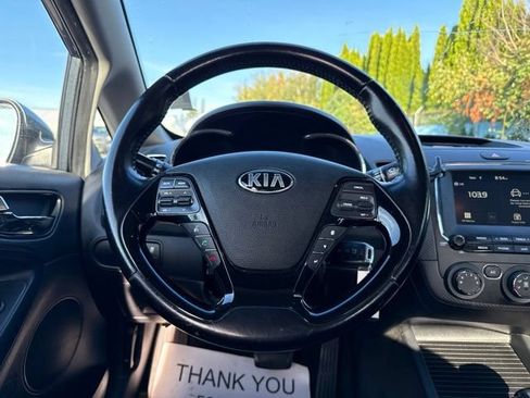 Used 2017 Kia Forte S FWD image 23