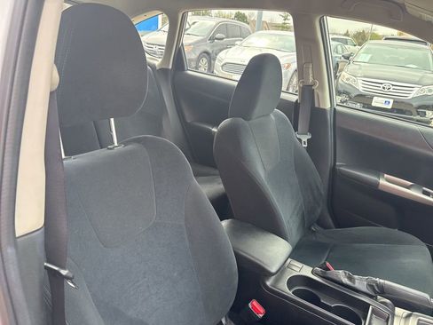 Used 2010 Subaru Impreza 2.5i image 21