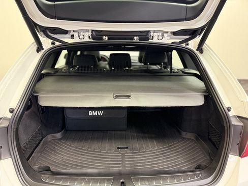 Used 2018 BMW 330i xDrive Wagon AWD/4WD image 25