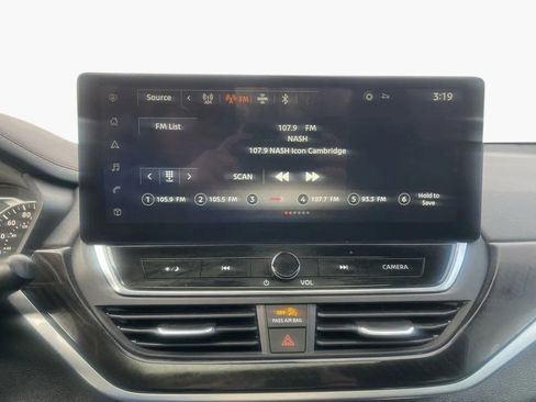 Used 2023 Nissan Altima 2.0 SR image 25