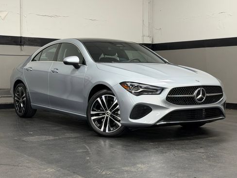 Used 2026 Mercedes-Benz CLA 250 image 2