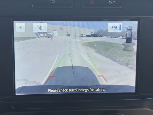 Used 2023 Ford F150 XLT AWD/4WD image 13