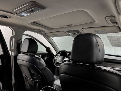 Used 2020 Kia Telluride S w/ S 8 Passenger Seating Package AWD/4WD image 14