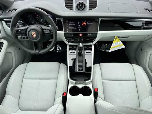 New 2025 Porsche Macan image 6