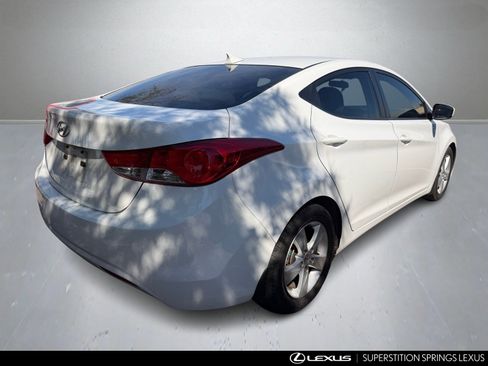 Used 2013 Hyundai Elantra GLS w/ Preferred Pkg image 3