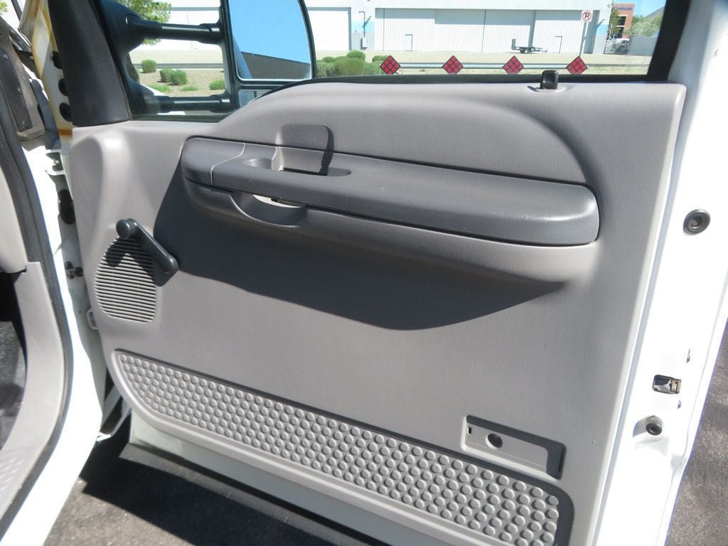 Used 2000 Ford F450 2WD Regular Cab Super Duty image 19