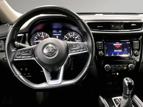 Used 2020 Nissan Rogue SV image 9