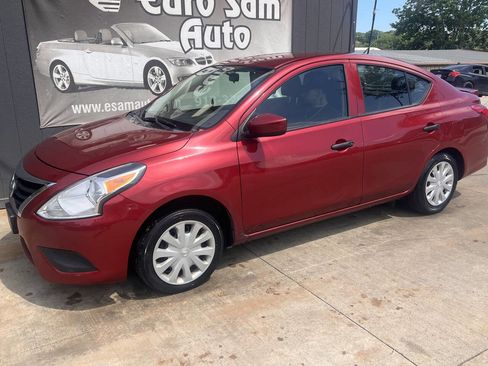 Used 2019 Nissan Versa S Plus FWD image 3