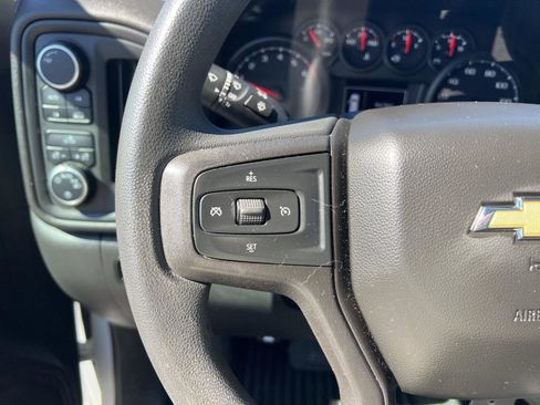 Used 2021 Chevrolet Silverado 1500 Custom image 37