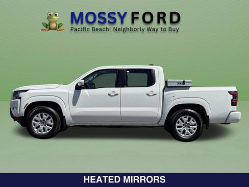 Used 2024 Nissan Frontier SV w/ SV Convenience Package RWD image 9