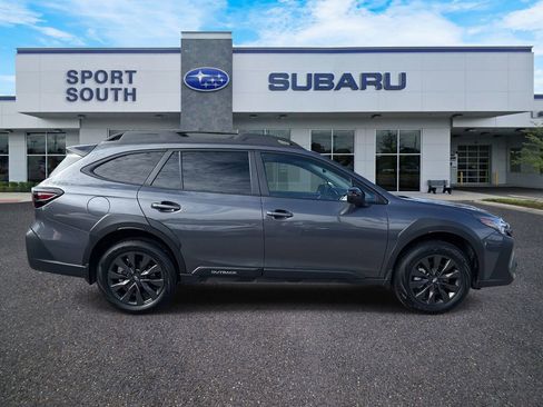 Certified 2025 Subaru Outback Onyx Edition w/ Popular Package #2 image 2