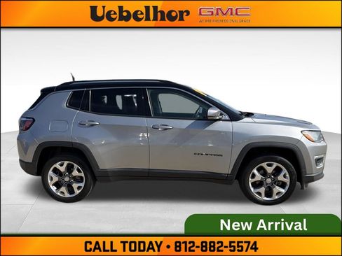 Used 2021 Jeep Compass Limited w/ Sun and Sound Group AWD/4WD image 3