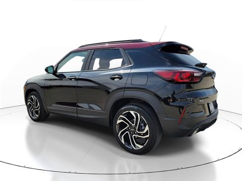 Used 2024 Chevrolet TrailBlazer RS w/ Convenience Package FWD image 3