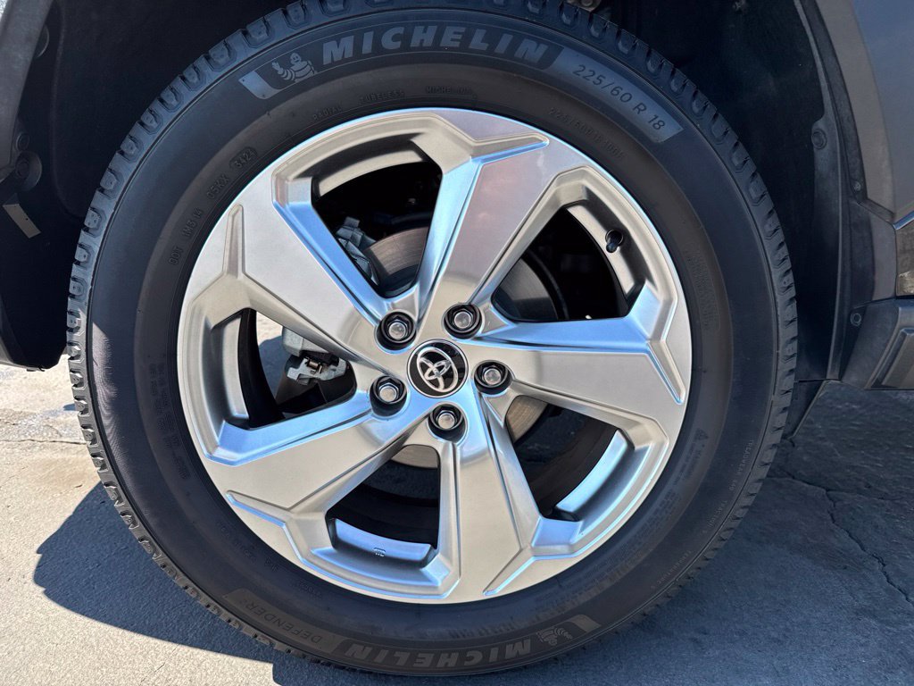 Certified 2021 Toyota RAV4 Limited AWD/4WD image 30